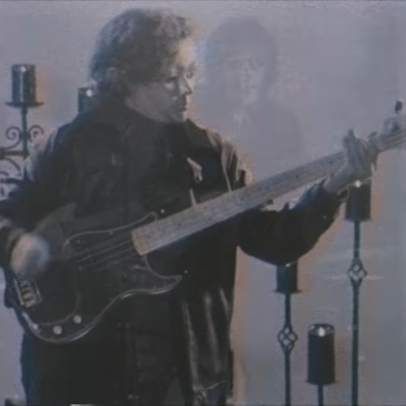 Meet your Posher, Lauren - Picture 1 of 1